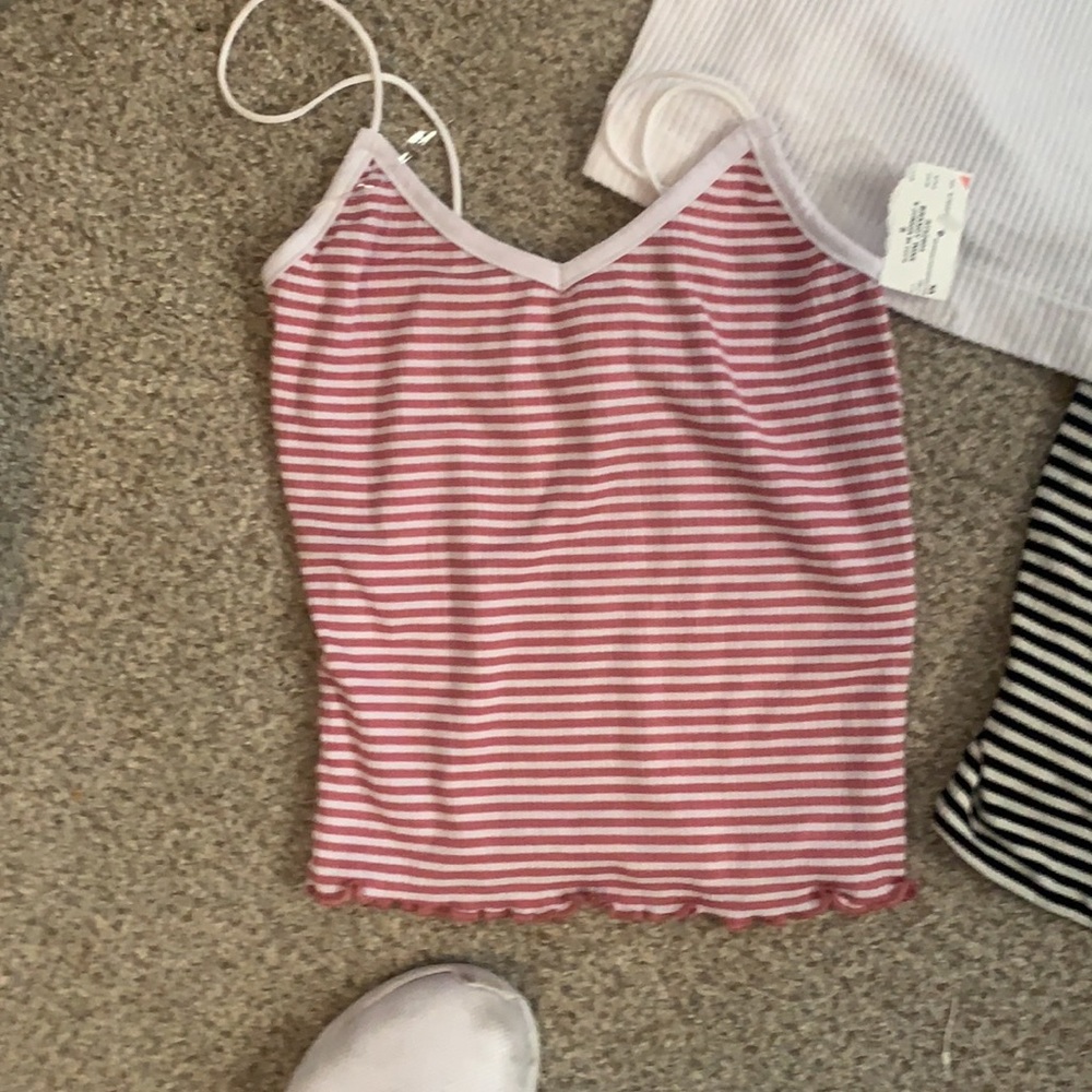 5 shirts size extra small perfect fit for teenager - Picture 2 of 6